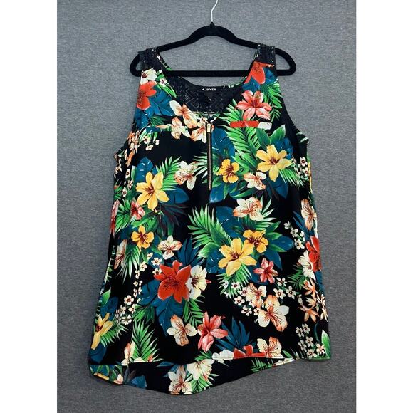 A. Byer | Women's Floral Sleeveless Top Lightweight Polyester | Medium - Picture 1 of 3